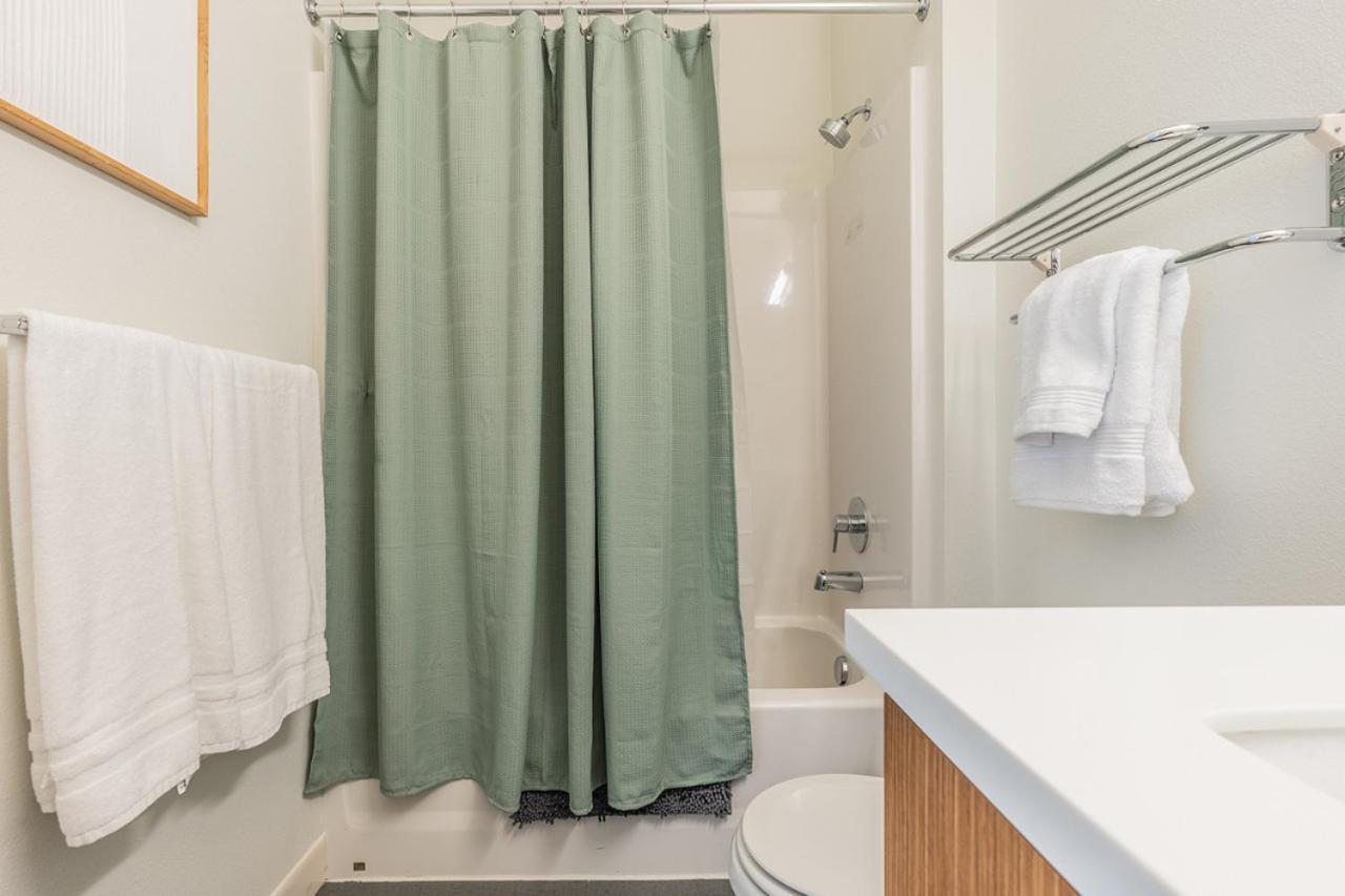 Close Downtown Modern Apartment - Pet Friendly, Wifi, Rooftop Views Seattle Exterior foto